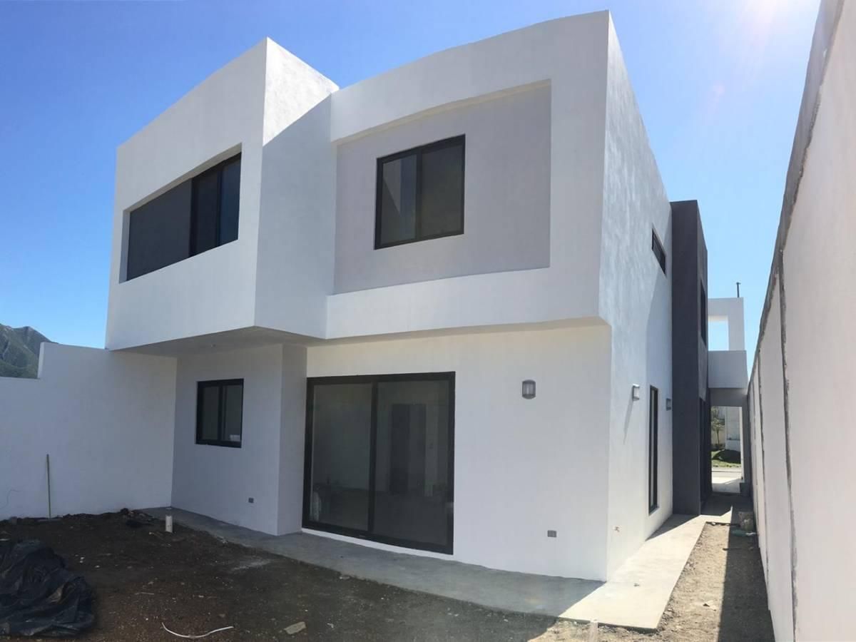 Casa en Venta Amorada en Santiago Nuevo Leon