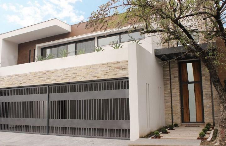 Casa en Venta Colonia del Valle en San Pedro Garza Garcia