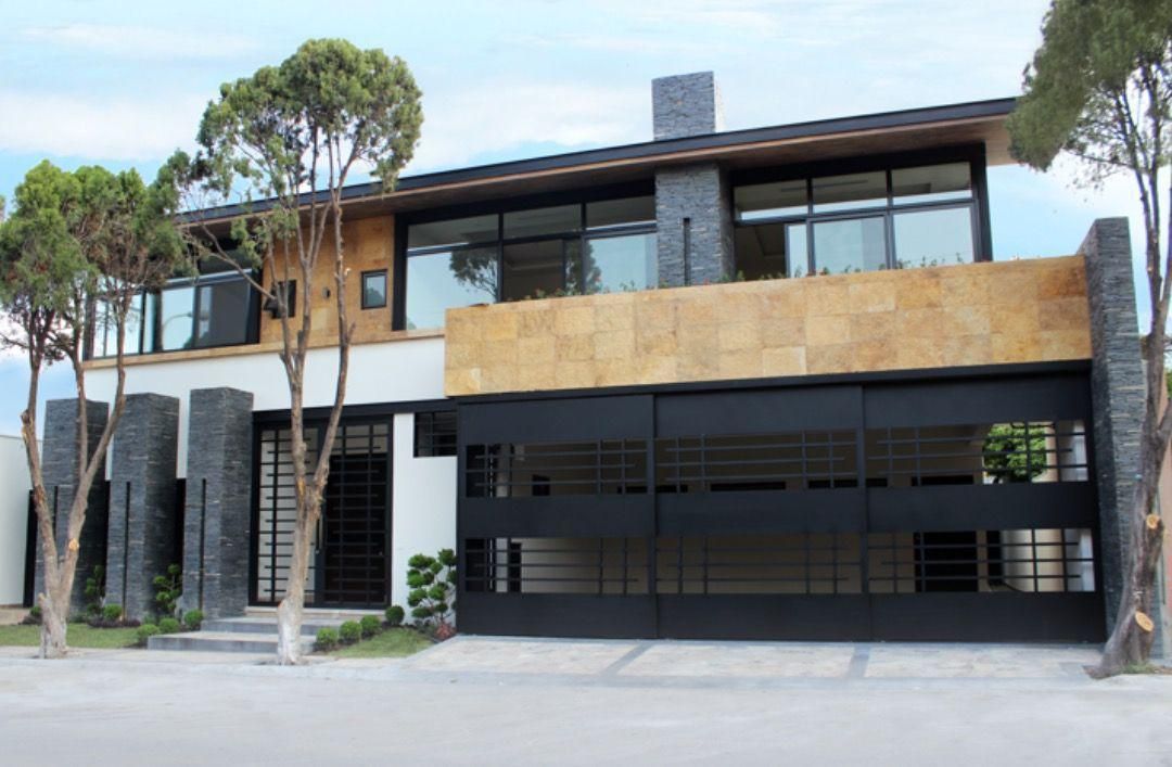 CASA EN VENTA EN FUENTES DEL VALLE EN SAN PEDRO GARZA GARCIA