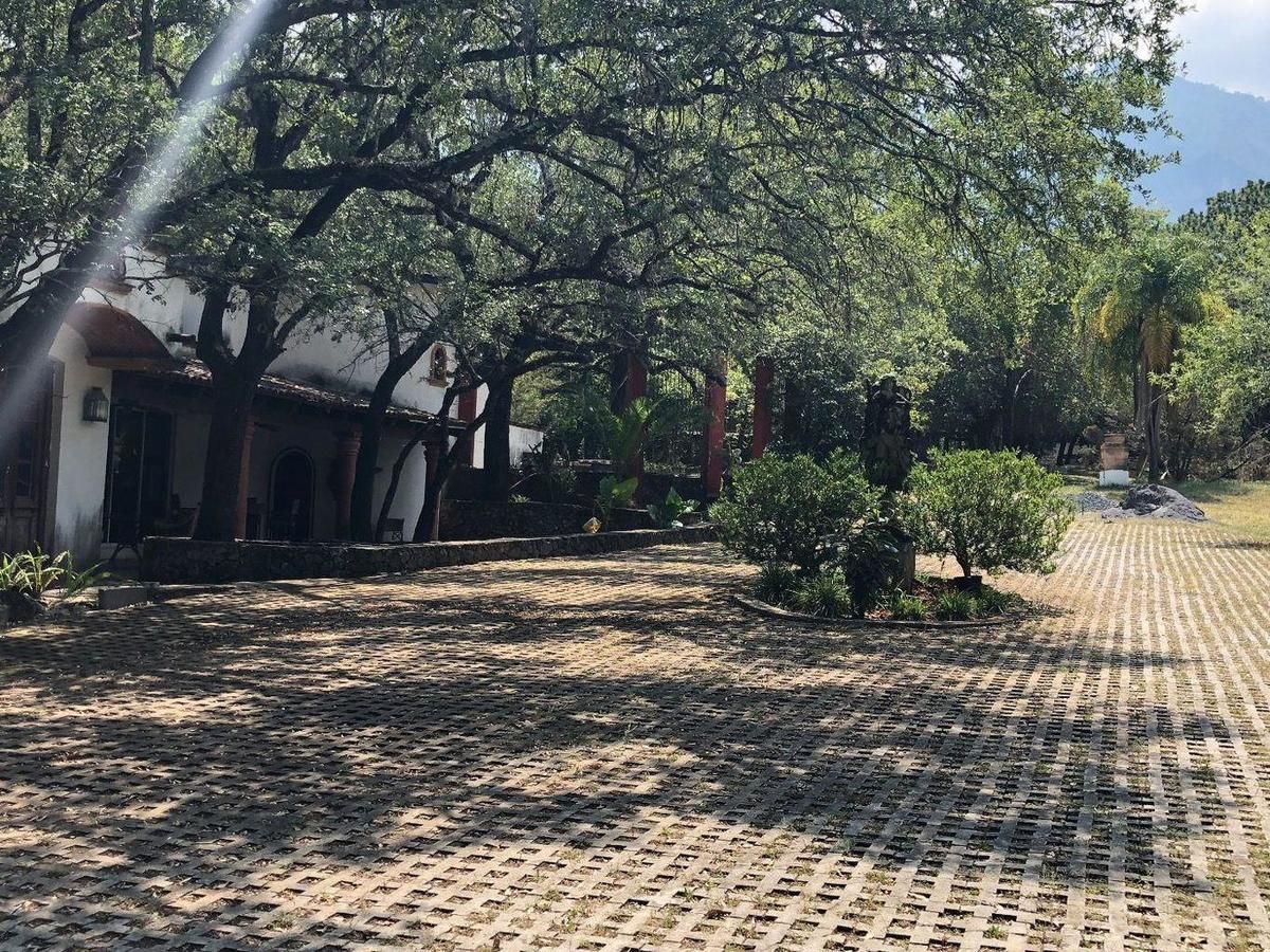 QUINTA CAMPESTRE EN VENTA EN COLA DE CABALLO EN SANTIAGO