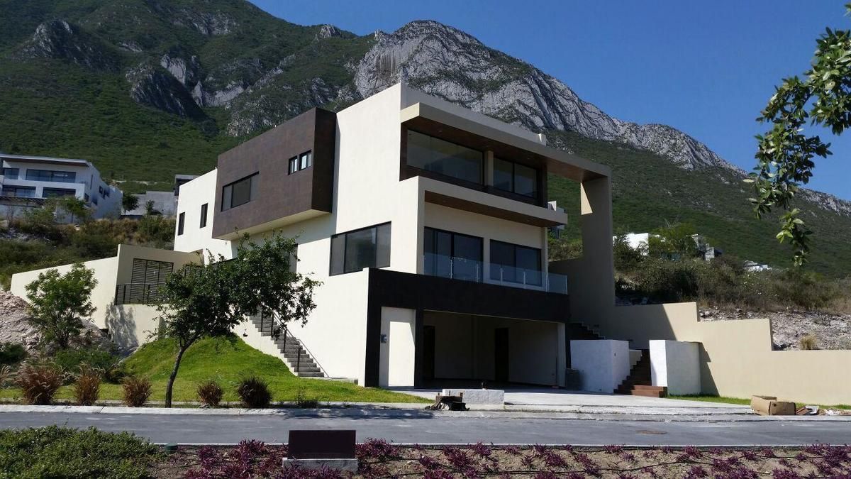 CASA EN VENTA EN CORDILLERA EN VALLE PONIENTE