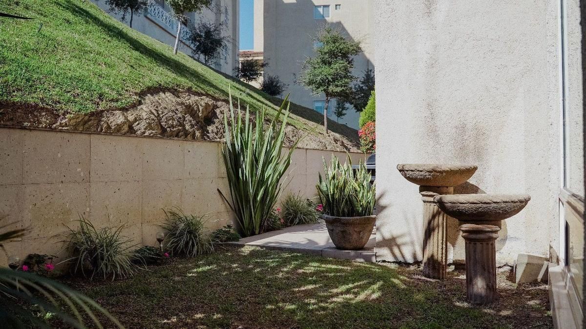 CASA EN VENTA EN VALLE ORIENTE EN SAN PEDRO GARZA GARCIA