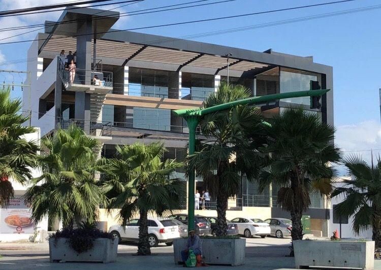 LOCAL EN VENTA EN SIMON BOLIVAR EN MONTERREY