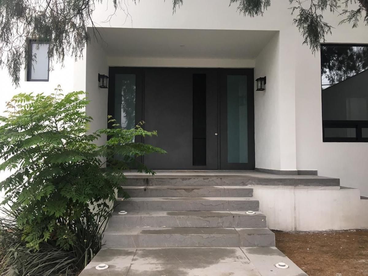 DEPARTAMENTO EN VENTA EN LA HUASTECA EN VALLE PONIENTE