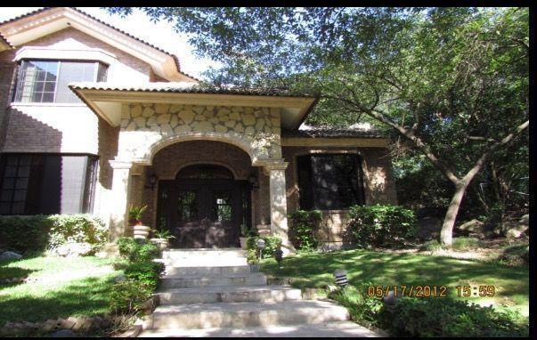 CASA EN VENTA EN BOSQUES DE SAN ANGEL SECTOR PALMILLAS EN SAN PEDRO