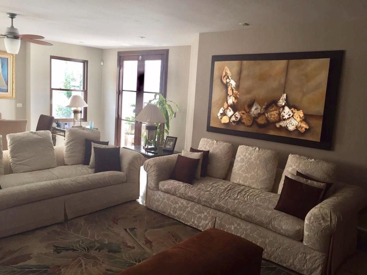 CASA EN RENTA EN FUENTES DEL VALLE EN SAN PEDRO GARZA GARCÍA