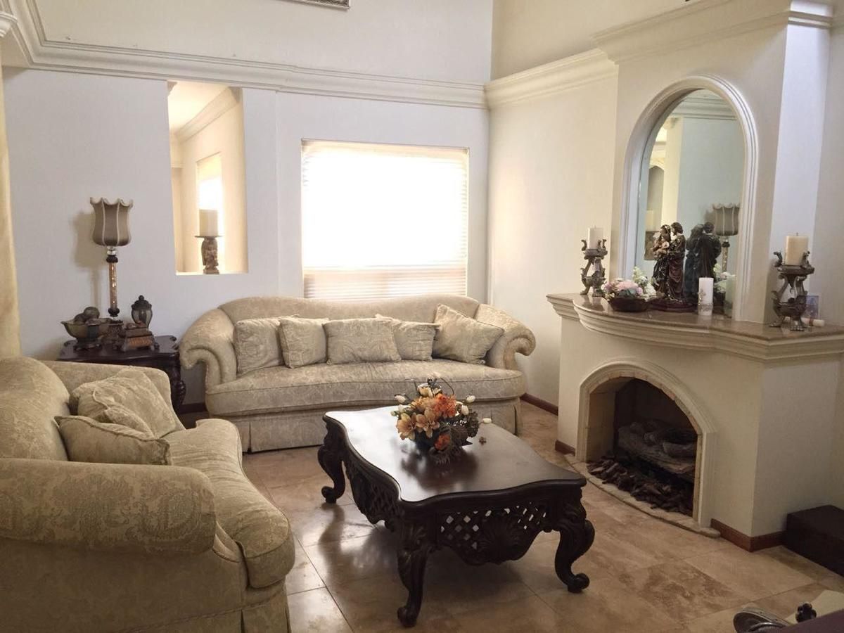 CASA EN VENTA EN CENTRO EN SAN PEDRO GARZA GARCIA